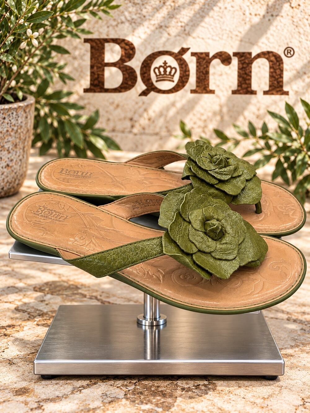 Born Astrid Green Leather Flower Thong Sandals Women’s 9 EU 40.5